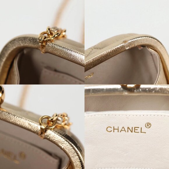 CHANEL Matelasse Chain Shoulder Bag Lamb Skin Gold CC Auth 130943V - Picture 14 of 15